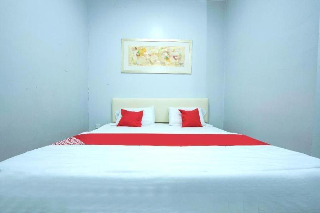 Oyo 90234 Sungai Rengit City Resort 2 Kampung Sungai Rengit Buitenkant foto